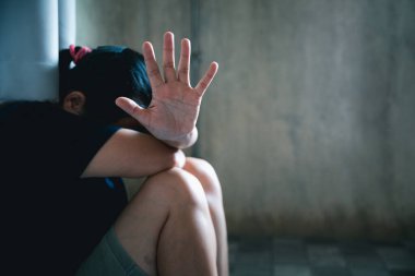 Kadınlara Karşı Şiddeti Durdurun, Uluslararası Kadın Günü, Kadınlara Karşı Şiddeti Yok Etme Günü 25 Kasım. Kadınlara Cinsel Tacizi Durdur.