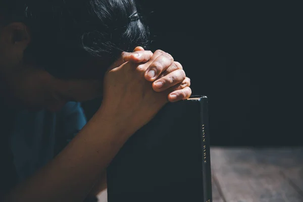 Křesťanská Životní Krize Modlitba Bohu Žena Modlí Požehnání Boha Aby — Stock fotografie