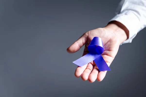 Woman Purple Ribbon Grey Background Closeup Space Text Domestic Violence — Stock Photo, Image