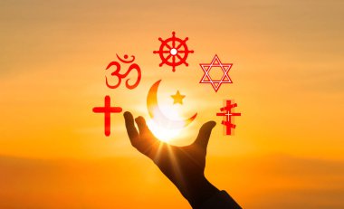 Dini semboller. Hıristiyanlık haçı, İslam hilal, Budizm dharma çarkı, Hinduizm aum, Musevilik David yıldızı, Doğu Ortodoks haçı, dünya din kavramı. Peygamberler dünyaya barış getirir.