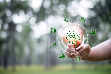 Sürdürülebilir CO2 kavramları geliştirmek ve küresel ısınma ve iklim değişikliğini sınırlamak için düşük CO2 emisyonları ve karbon ayak izi azaltmak. sürdürülebilir çevre yönetimi, yenilenebilir enerjiden sera