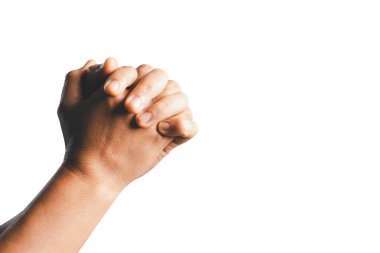 Beyaz bir arka planda dua eden kadın eller, meditasyon poziyonunda duran Asyalı kadın, dua eden bir jestte el ele tutuşuyor, iç huzur duygusu, duacı eller, din kavramı..