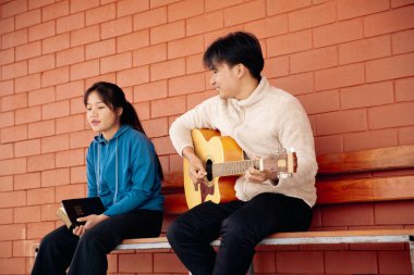 Hristiyanlık, Tanrı 'ya yaklaş kutsal İncil, kutsal el, katolik kilise dini, dua et, merhamet dile, İsa' ya dua et, Hristiyanlık, Hristiyanlık, Hristiyan papazlarına merhamet et, cömert fedakârlıklar yap, yeryüzü insanına dua et.