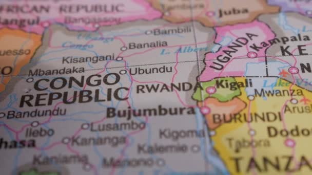 Concepto Viaje Push Pin Señalando Mapa Político Ubicación Ruanda — Vídeos de Stock