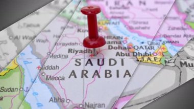 Suudi Arabistan 'ın Dünya Haritası Stok Videosu Üzerine Pin İtme Coğrafi Alanının Zarif Kaydırma Canlandırması