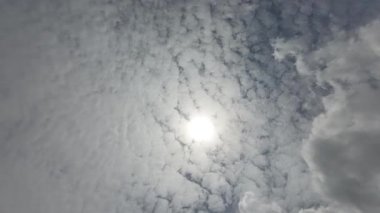 Kara Fırtına Bulutları İzleyici Zamanlamasında Hızlanıyor