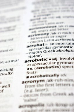 İngilizce Sözlük Sayfasını Tanımlama Kelimesi ile Kapat - Akrobatik Resim 