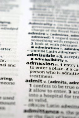 Yazdırılmış Kelimenin İngilizce Tanımlama Sözlüğü Sayfası - Kabul edilebilir Yakın Çekim