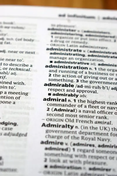 İngilizce Sözlük Sayfasını Kelimeyle Kapat - Takdire şayan