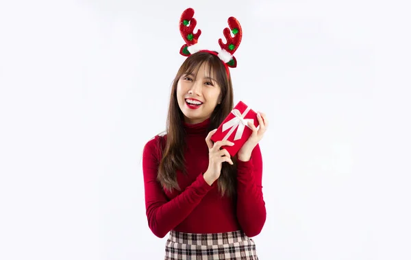 Frohe Weihnachten Junge Asiatische Frau Langes Haar Rotem Sweatshirt Hält — Stockfoto