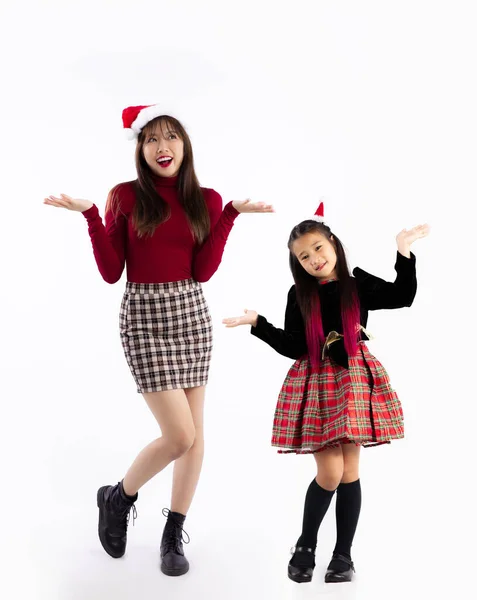 Vrolijk Kerstfeest Jonge Aziatische Vrouw Meisje Rode Kerst Thema Kostuum — Stockfoto