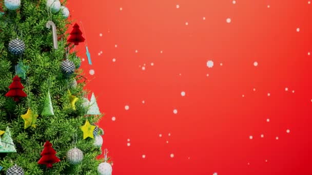 视频4K圣诞树装饰用闪闪发光的球体和星空飘落的红色背景 — 图库视频影像
