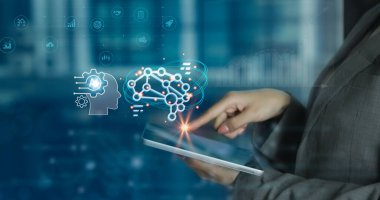 İş adamı bulut ikon ağına dokundu. AI Bulut teknolojisi, Bulut veri transferi ve iş ağının internet depolama ağındaki gizli verileri için çevrimiçi veri depolama.