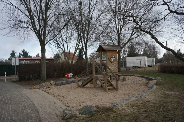 Deportes Infantiles Parque Infantil Ulmen Spielplatz Zona Recreo Berliners 12621 —  Fotos de Stock