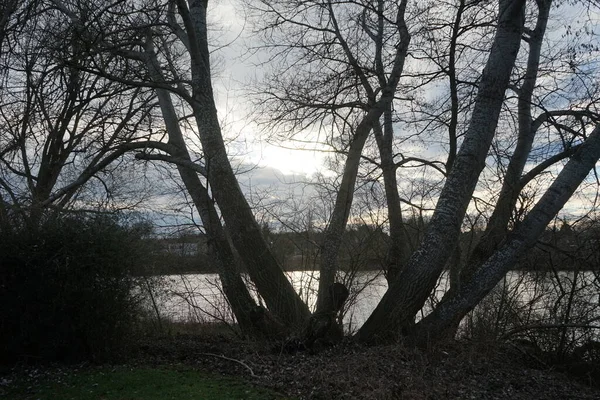 美丽的落日笼罩着乌什莱湖 德国柏林Marzahn Hellersdorf — 图库照片