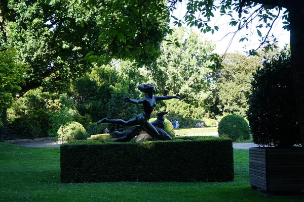 Statua Bronzo Jagende Nymphe Walter Schott 1926 Rosengarten Volkspark Humboldthain — Foto Stock