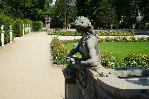Gammal Trappa Dekorerad Med Staty Kvinnlig Figur Parken Sanssouci Park — Stockfoto