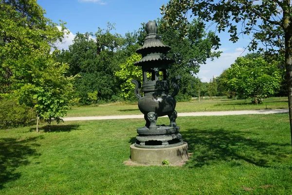 Palnik Kadzidła Sanssouci Pobliżu Chińskiego Domu Terenie Parku Sanssouci Poczdam — Zdjęcie stockowe