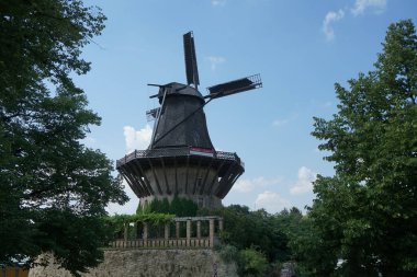 Sanssouci Tarihi Değirmeni, Almanya 'nın Potsdam kentinde bir değirmendir..