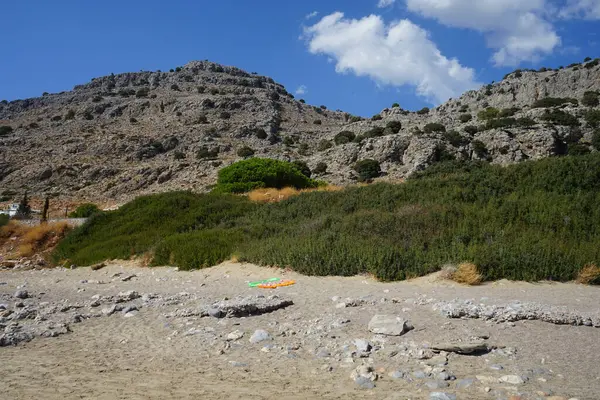 Krásná Krajina Skalnatých Kopců Středomořskou Vegetací Ostrova Rhodos Slunečného Dne — Stock fotografie