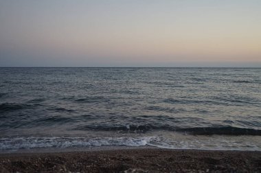 Lardos 'taki Rodos adasının Akdeniz kıyılarının güzel manzarası. Rodos, Yunanistan 'ın Dodecanese adalarının en büyüğüdür. Lardos, Rodos Adası, Yunanistan               
