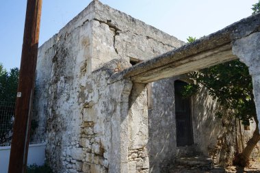 Antik Lardos Köyü 'nde mimarlık ve orijinal yaşam biçimi. Lardos, Yunanistan 'ın Güney Ege bölgesinin Rodos adasının doğu kesiminde bir Yunan köyüdür.