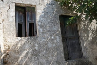 Antik Lardos Köyü 'nde mimarlık ve orijinal yaşam biçimi. Lardos, Yunanistan 'ın Güney Ege bölgesinin Rodos adasının doğu kesiminde bir Yunan köyüdür.