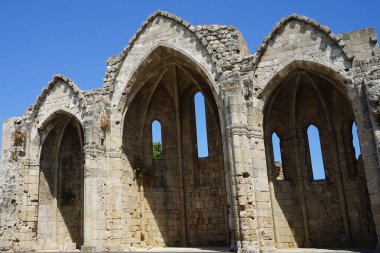 Burgh Bakiresi Kilisesi, ortaçağ Rodos kasabasında 14. yüzyıldan kalma harabeler. Rhodes, Almanya 'nın Dodecanese eyaletinde yer alan bir şehirdir. Rodos Şehri, Rodos Adası, Yunanistan  