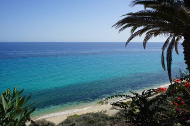 Ekim ayında Atlantik Okyanusu kıyısındaki Playa de Esquinzo 'nun Esquinzo Plajı manzarası. Esquinzo, Fuerteventura, Las Palmas, Kanarya Adaları, İspanya.