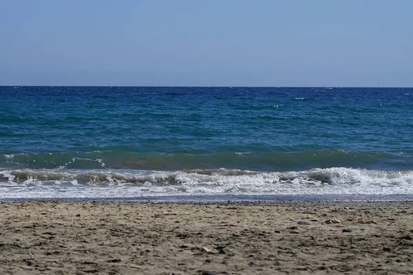 Matas de Matas Blancas plajından Matas Bay 'deki Atlantik Okyanusu manzarası. Costa Calma, Fuerteventura, Las Palmas, Kanarya Adaları, İspanya.