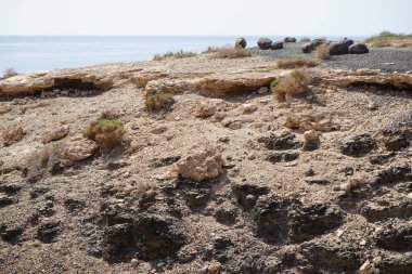Sonbaharda Costa Calma 'daki Atlantik Okyanusu manzarası. Costa Calma, Kanarya 'nın Fuerteventura adasında bir tatil beldesi. Las Palmas, Kanarya Adaları, İspanya. 