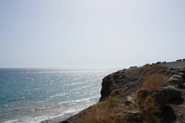 Sonbaharda Costa Calma 'daki Atlantik Okyanusu manzarası. Costa Calma, Kanarya 'nın Fuerteventura adasında bir tatil beldesi. Las Palmas, Kanarya Adaları, İspanya. 