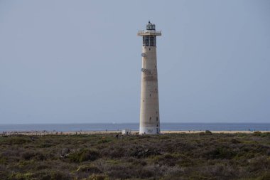 Morro Jable deniz feneri, Faro de Morro Jable, Morro Jable, Fuerteventura, Las Palmas, Kanarya Adaları, İspanya 'daki Hudal Saladar de Jandia Salt Flats' da yer almaktadır..                             