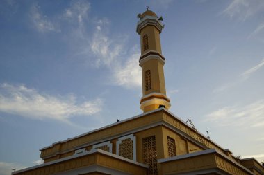 Abdullah Bin Nasser Camii Khor Fakkan 'da yer almaktadır. Bir cami, bir mescit Müslümanlar için bir ibadettir. Şeriat, Birleşik Arap Emirlikleri.   