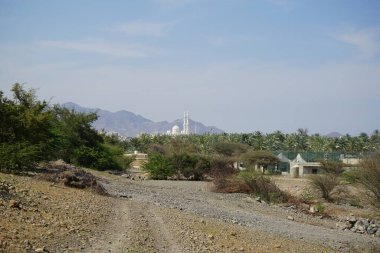 Al-Lo 'alo' aeyyah Camii Khor Fakkan 'dadır. Mescid, Müslümanlar için bir ibadethanedir. Hey Al Zubara, Sharjah, Vereinigte Arap Emirliği.