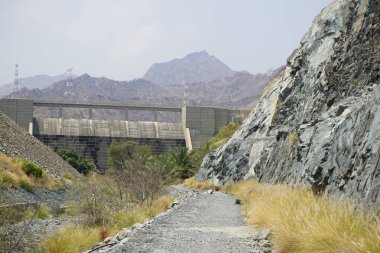 Al Rafisah Barajı manzarası, Wadi Wshee, Sharjah, BAE 'de pitoresk bir yerde.. 
