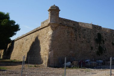 Baluard del Princeps Palma 'nın hayatta kalan anahtar elementlerinden biridir. Söz konusu kaleye, 1575 yılında yaptıran İspanya Prensi II. Philip 'in adı verildi. Palma, Mallorca, Balear Adaları, İspanya.                            