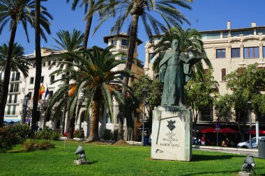  Palma, Mallorca, İspanya - 10 Eylül 2023: Ramon Llull Heykeli, 