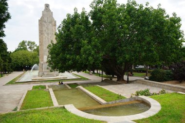  Palma, Mallorca, İspanya - 11 Eylül 2023: Memorial Fountain ve Balear Cruise 'un Kurbanları Anıtı veya 