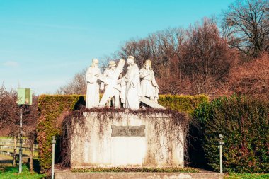 Çarmıhın 2. İstasyonları, İsa 'ya haçı, hac ibadeti, Bakire Meryem' in Varsayımı verildi. Marija Bistrica, Hırvatistan.