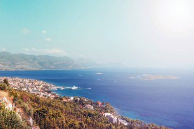 Karadeniz körfezi ve Orebiç, Peljesac yarımadası, Hırvatistan 'ın hava manzarası.