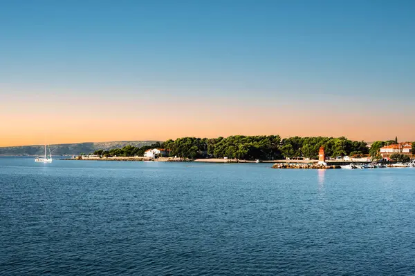 Adriyatik denizi, Krk adası ve Hırvatistan 'ın panoramik manzarası.