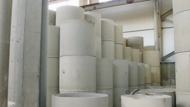 Kanalizasyon Için Çimento Halkaları Kuyular Için Çimento Bazlı Elementler Kanalizasyon — Stok video