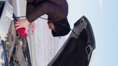 Kışın arabada antifriz değiştirmek motorların verimliliğini arttırır. Antifriz, aşırı ısınan antifrizleri önlemek için çok önemlidir. Aracın güvenilirliği için yedek anahtar.