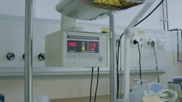 Medical Technical Equipment Hospital Contemporary Healthcare Medical Technical Equipment Analyzing — Stock Video