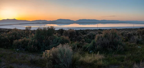 Panorama Del Amanecer Del Gran Lago Salado Utah Bajo Nivel —  Fotos de Stock