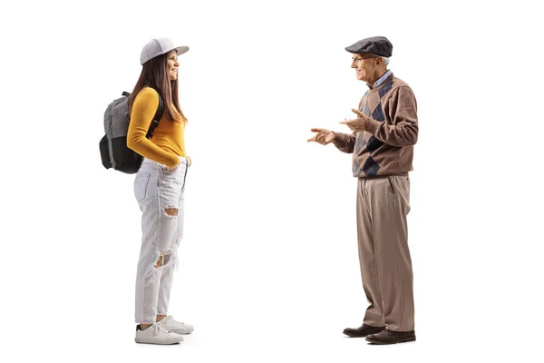 Foto Perfil Completo Una Estudiante Con Una Mochila Escuchando Anciano —  Fotos de Stock