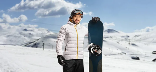 Young Man Standing Mountain Snowboard Looking Camera — Stock Photo, Image