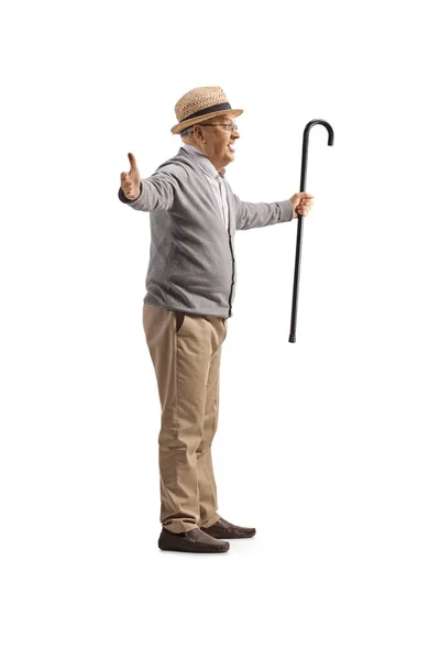 Heyecanlı Yaşlı Adam Kolları Açık Beyaz Arka Planda Bekliyor — Stok fotoğraf