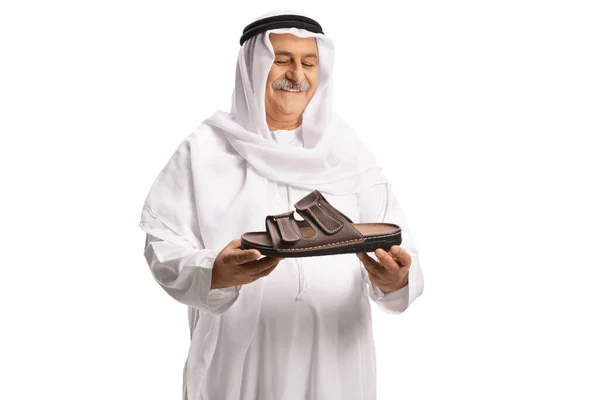 Araber Mit Brauner Ledersandale Auf Weißem Hintergrund — Stockfoto
